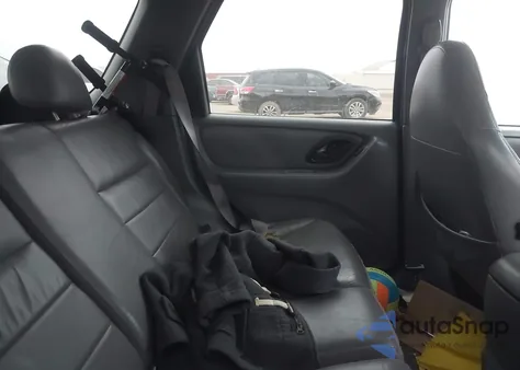 2001 Ford Escape Xlt from USA, damaged, VIN 1FMYU03141KB23488